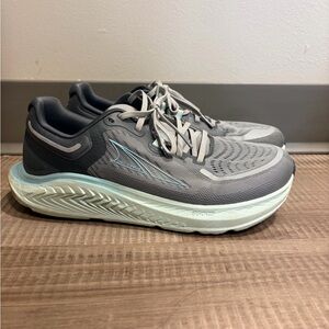 Altra Gray and Mint Athletic Shoes